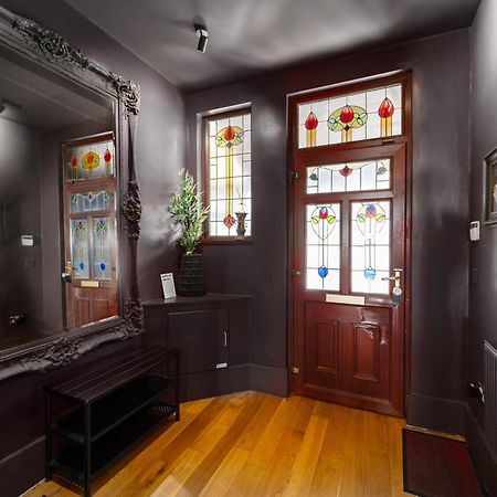 City Retreat, Spacious 4 Bed House, Games Room, Parking, Hot Tub & Bbq Кардифф Экстерьер фото