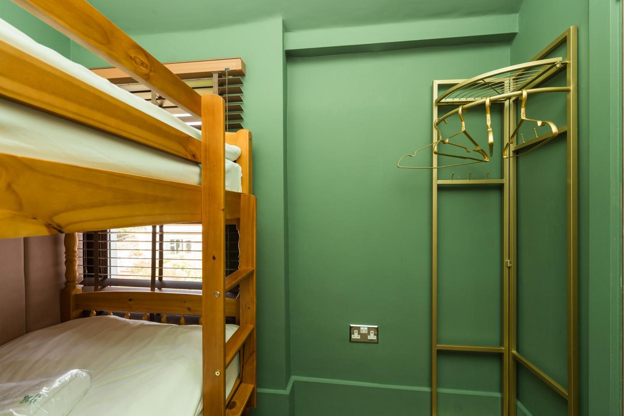 City Retreat, Spacious 4 Bed House, Games Room, Parking, Hot Tub & Bbq Кардифф Экстерьер фото
