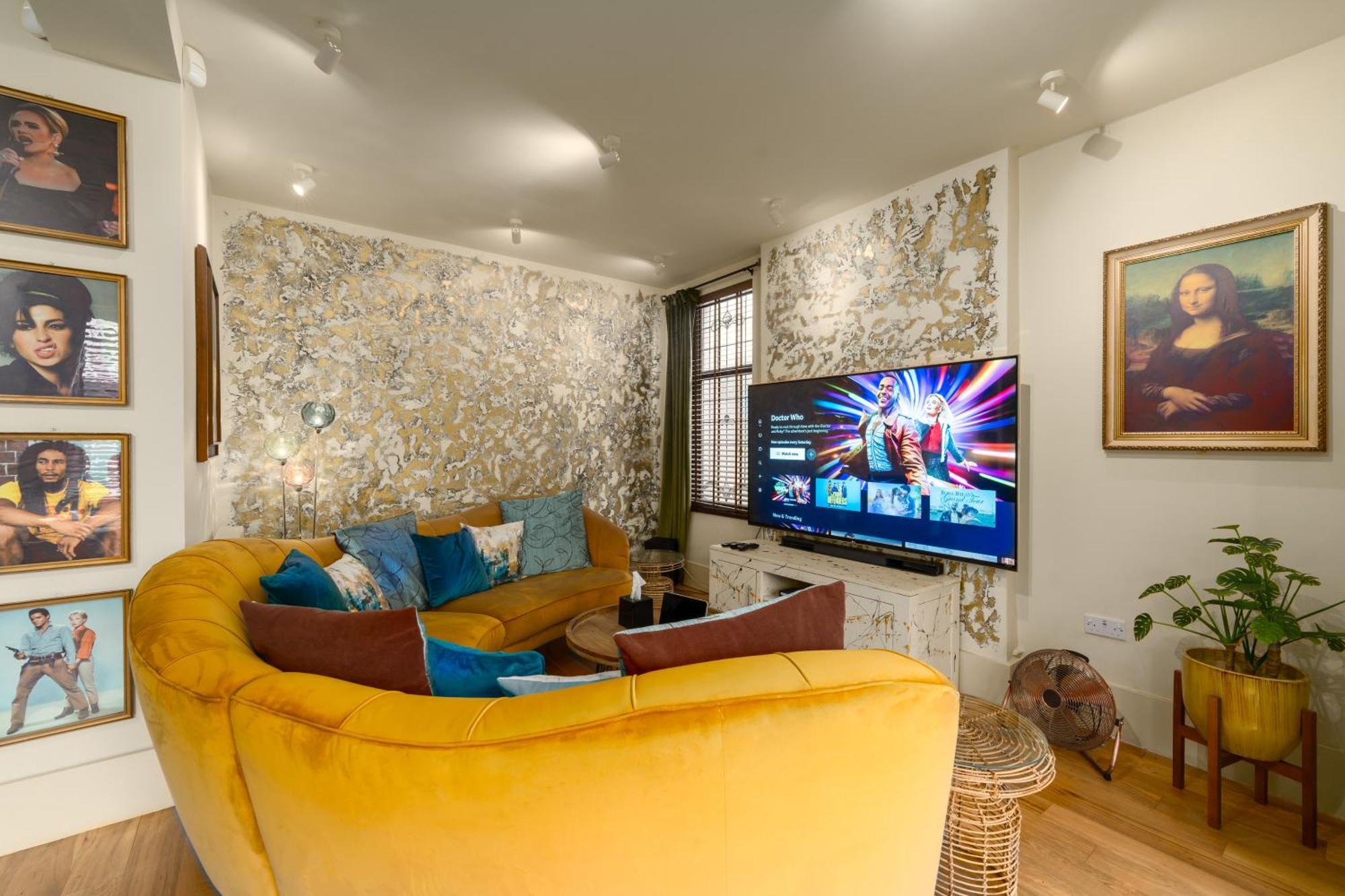City Retreat, Spacious 4 Bed House, Games Room, Parking, Hot Tub & Bbq Кардифф Экстерьер фото